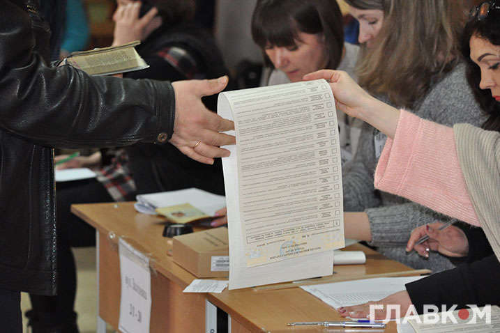 У Києві на дільниці з виборчої документації випаровувалось чорнило. Поліція відкрила кримінальну справу