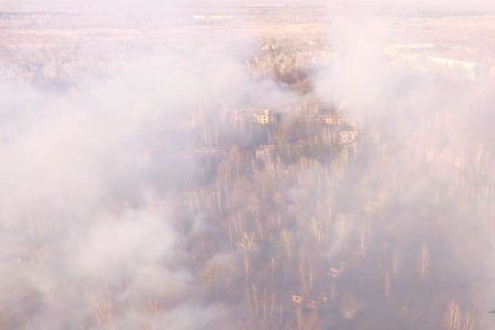 Рятувальники попереджають про надзвичайну пожежну небезпеку в районі Чорнобиля