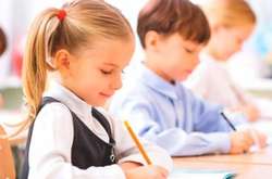 У Кличка скаржаться на наплив у столичні школи дітей із передмістя