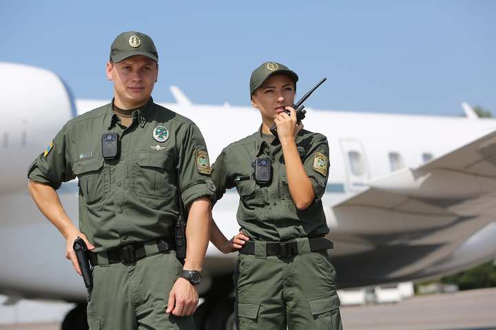 Украинские пограничники задержали двух иностранцев из списка Интерпола