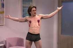 Кит Харингтон станцевал стриптиз на телешоу