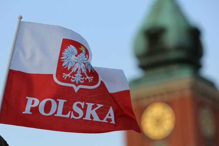 У Польщі екс-командувача збройними силами звинуватили у привласненні цінного майна
