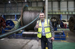 Кличко поїхав у Німеччину по троси для скандального мосту (фото)