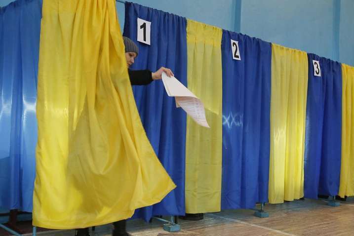 У Чигирині чоловік навмисне двічі проголосував на виборах – поліція