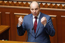 Парубій напередодні прийняття «мовного закону» оголосив «мобілізацію, як на Майдані»