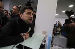 Чому Зеленський так підставився на темі аналізів?