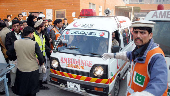 Вибух на ринку в Пакистані забрав життя 16 осіб