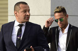 Батько Неймара розповів, чи залишиться зірковий нападник в «ПСЖ»