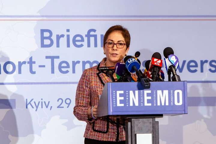 США підтримали скасування терміну дій перепусток на Донбасі