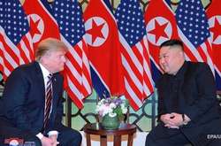  Дональд Трамп і Кім Чен Ин на зустрічі в Ханої 