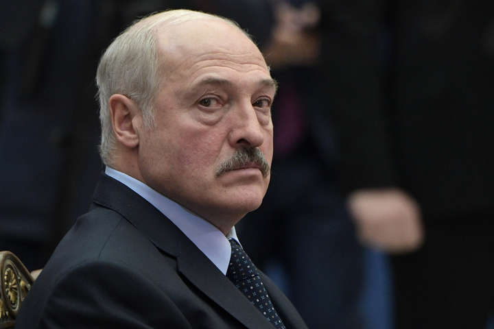Лукашенко заявив, що Білорусь живе «в дуже небезпечному місці»
