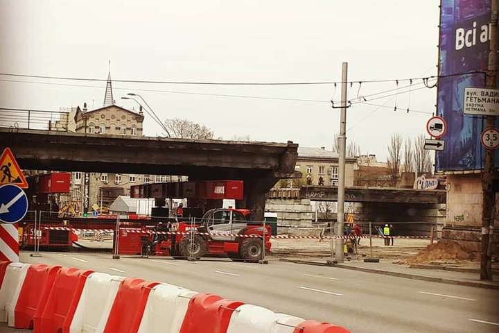 Старому Шулявському мосту залишилися лічені дні (фото, відео)