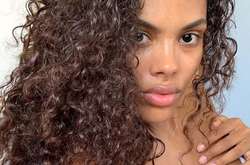 Тина Кунаки