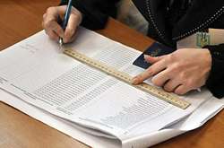 Вибори: українці мають ще три дні на уточнення списків через суд