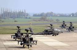 «Загроза з РФ дуже ймовірна»: Британія відправила вертольоти Apache в Естонію