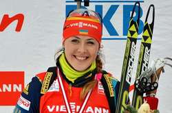 Біатлоністка Джима поміняла подарований Порошенком «ЗАЗ» на велосипед