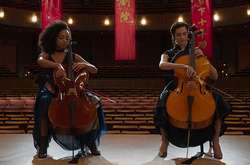 Netflix выпустил трейлер арт-хоррора «Совершенство»