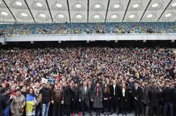  Напередодні Порошенко заявив, що точний час дебатів на стадіоні ще під питанням 