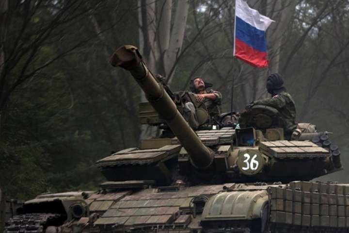 Дислокація військ РФ на кордоні з Україною дозволяє без підготовки почати активні бойові дії - Муженко