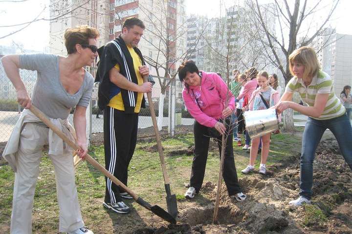 У суботу у Києві відбудеться наймасштабніша весняна толока (список локацій)