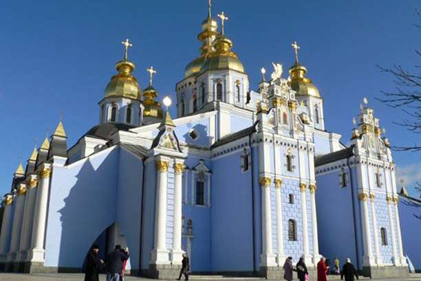 Після пожежі в Нотр-Дам де Парі у Києві перевірять культові споруди