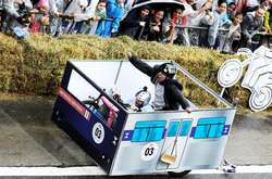 «Red Bull Soapbox». В Бразилии прошли причудливые гонки на тарантасах