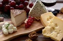 Ученые: употребление сыра улучшает контроль над сахаром в крови 