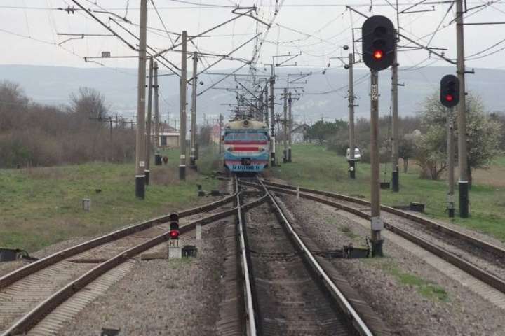 На Одещині 13-річного підлітка вдарило струмом на даху залізничного вагона