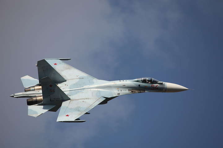 Російські військові примусово посадили літак, який порушив кордон РФ – ЗМІ