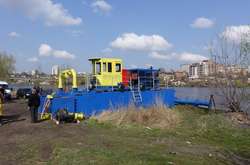 У Вінниці презентували потужний земснаряд 