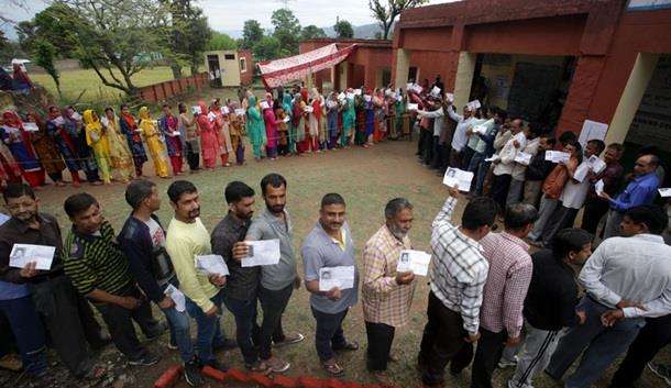 Вибори в Індії: чоловік відрізав собі палець, проголосувавши «не за ту» партію