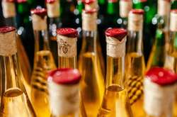 Дебаты Порошенко и Зеленского: в магазинах возле «Олимпийского» прекратили продажу алкоголя