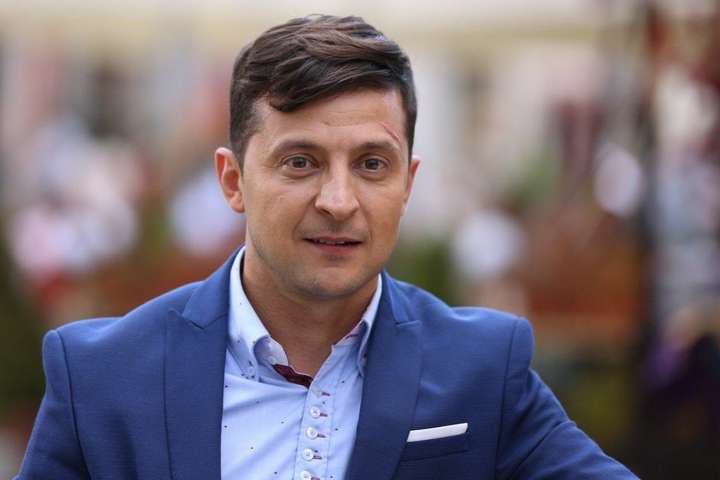 Зеленский приехал на НСК «Олимпийский» на дебаты с Порошенко 