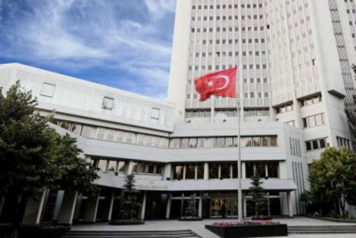 Зовнішньополітичне відомство Туреччини засудило Макрона