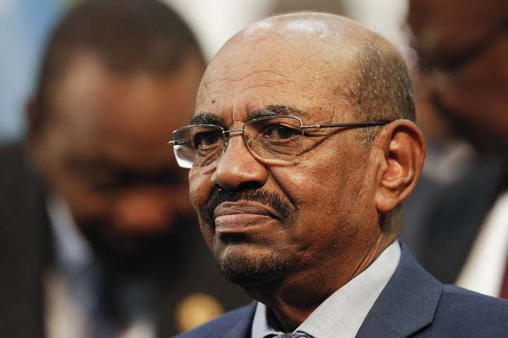У будинку скинутого президента Судану знайшли мільйони євро