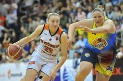 Центрова збірної України Яцковець виборола титул чемпіона Словаччини