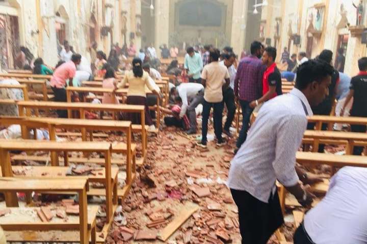 Внаслідок терактів у Шрі-Ланці загинули понад 50 людей