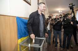 Кличко заявив, що Україна не повинна звернути з європейського напрямку, хто б не став президентом