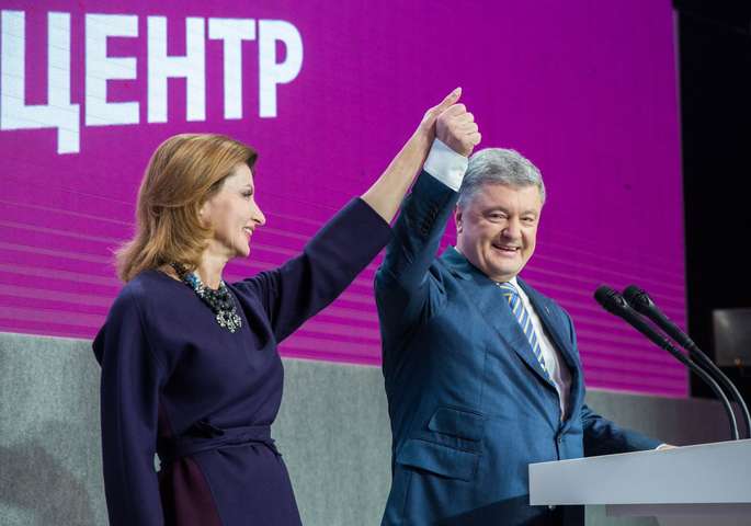 На більшості закордонних виборчих дільницях переміг Порошенко 