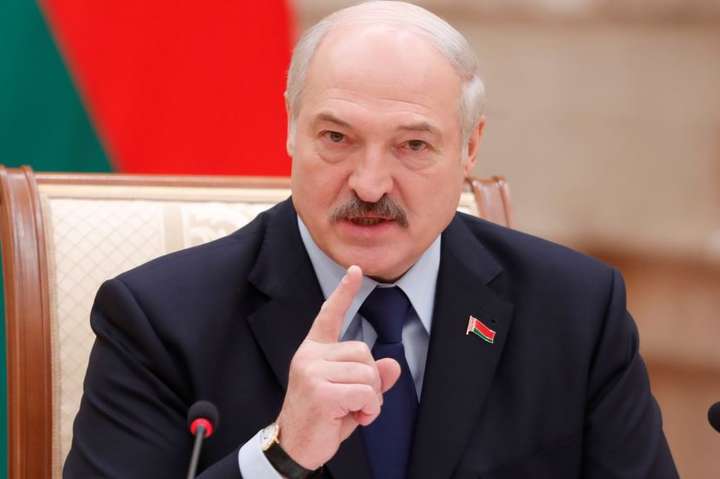 Лукашенко побажав Зеленському працювати на благо України