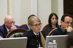 Тимошенко пропонує сформувати новий уряд і підставити плече Зеленському