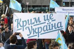 У Зеленського вважають, що Росія має повернути Крим і ще виплатити Україні компенсацію 