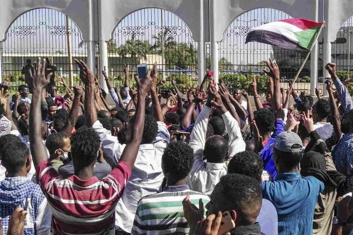 Військові Судану вимагають, щоб протестувальники розблокували дороги