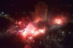 Ультрас ПАОКа Шахова та Хачеріді яскраво відсвяткували чемпіонство (відео)