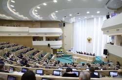  Початок засідання верхньої палати російського парламенту затримали через те, що в залі вимкнулася електрика і зник інтернет 