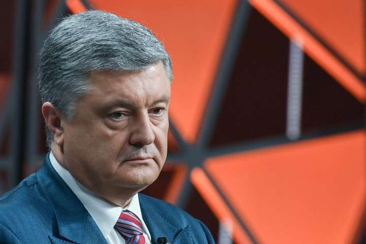 Суддя скандального Окружного адмінсуду Києва подав проти Порошенка позов 