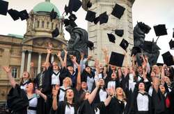 Франція вдесятеро збільшує плату за навчання студентів з-поза ЄС