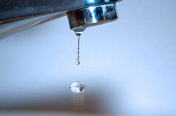 Запасайтеся водою! Де сьогодні в Києві будуть відключення (адреси)