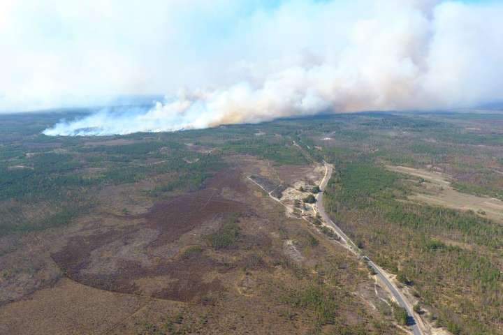 На Україну насувається з Білорусі масштабна лісова пожежа