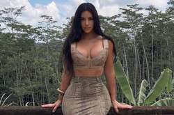 Пятилетняя дочь Ким Кардашьян скопировала «змеиный» стиль матери